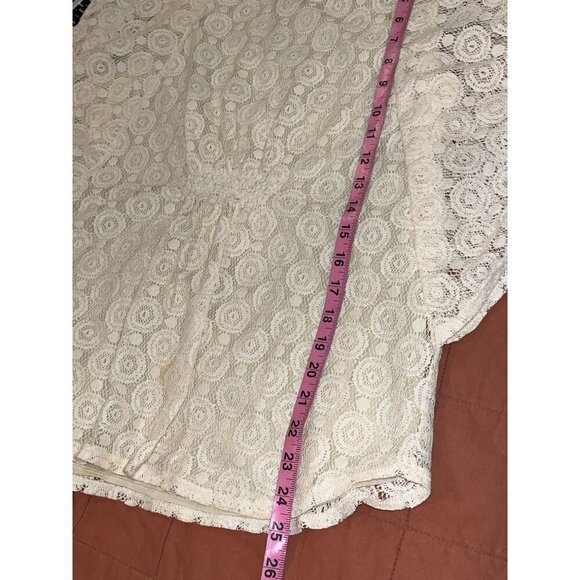 Chicos Cream Lace Flutter Short Sleeve Causal Knit Top Blouse Women's Size 8 - Picture 6 of 7